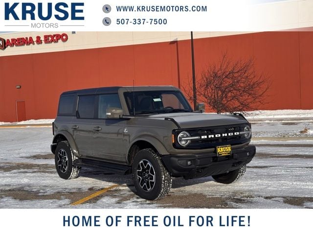 2025 Ford Bronco 4-Door Outer Banks's photo