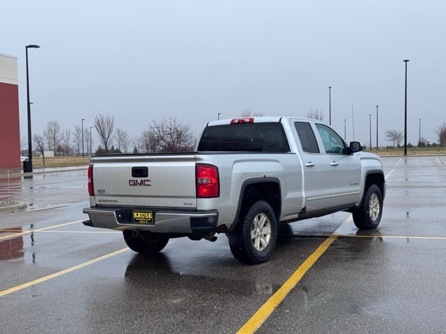 2015 Gmc Sierra 1500 SLE photo 4