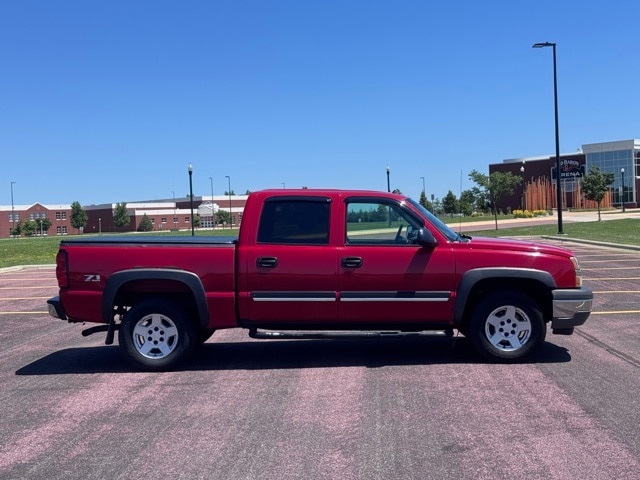 Used 2005 Chevrolet Silverado 1500 Z71 with VIN 2GCEK13T051269557 for sale in Marshall, Minnesota