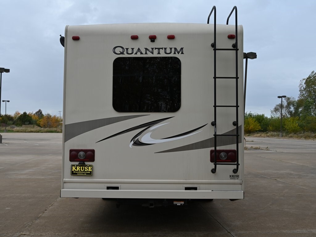 2016 Ford E-450 photo 4