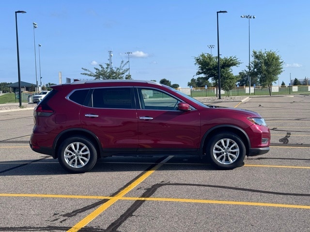 Used 2018 Nissan Rogue SV with VIN 5N1AT2MV1JC764092 for sale in Marshall, Minnesota
