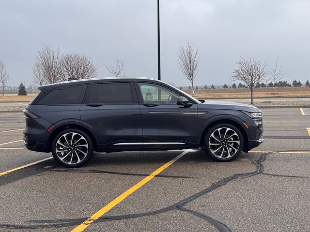 Used 2024 Lincoln Nautilus Black Label with VIN 5LMPJ9J46RJ813053 for sale in Marshall, Minnesota