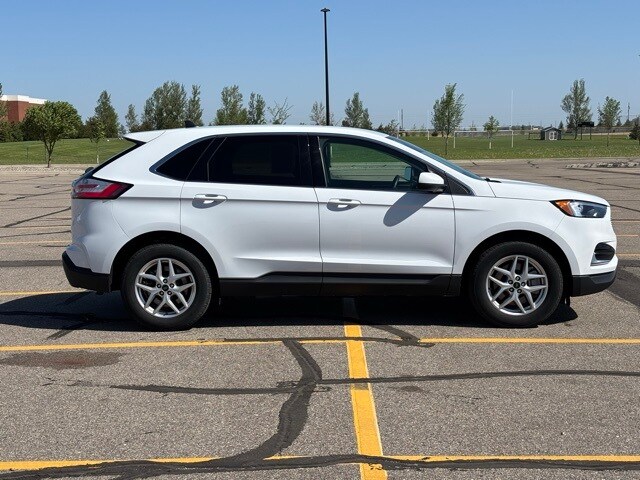 Used 2024 Ford Edge SEL with VIN 2FMPK4J90RBA75866 for sale in Marshall, MN