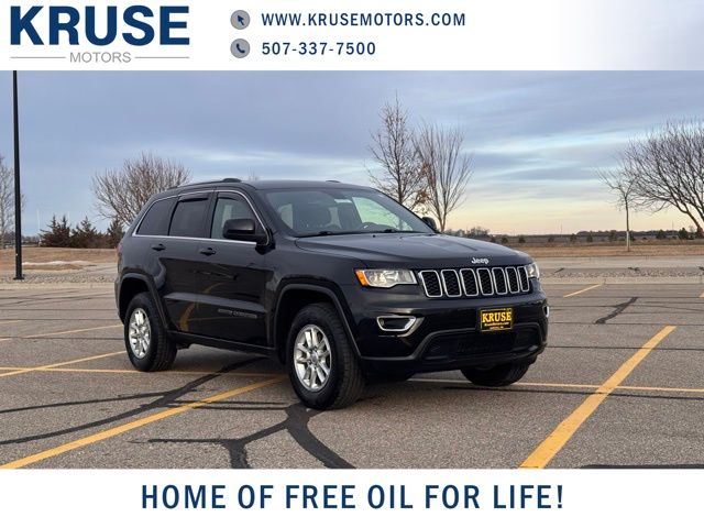 2019 Jeep Grand Cherokee Laredo E's photo