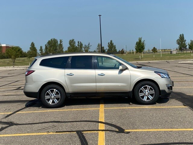 Used 2016 Chevrolet Traverse 2LT with VIN 1GNKVHKD1GJ182991 for sale in Marshall, MN