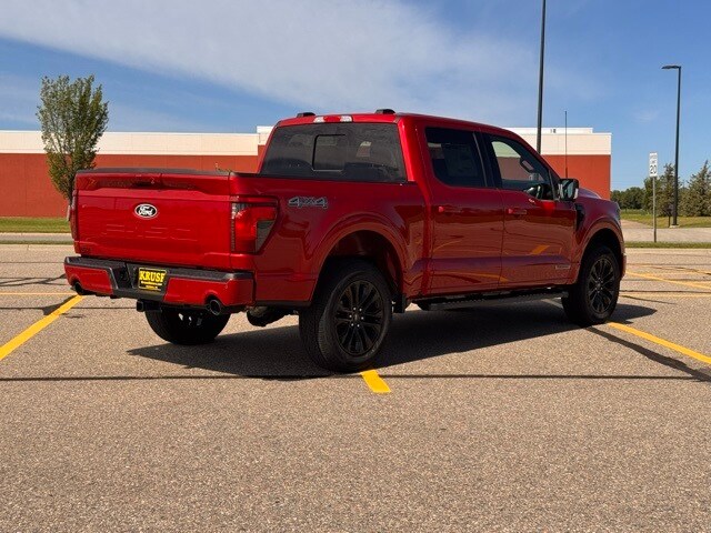 2025 Ford F-150 XLT photo 2
