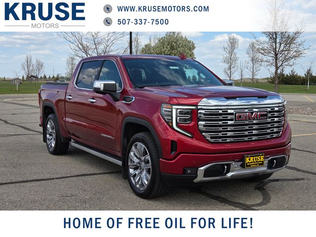 2023 GMC Sierra 4WD Crew Cab Short Box Denali's photo
