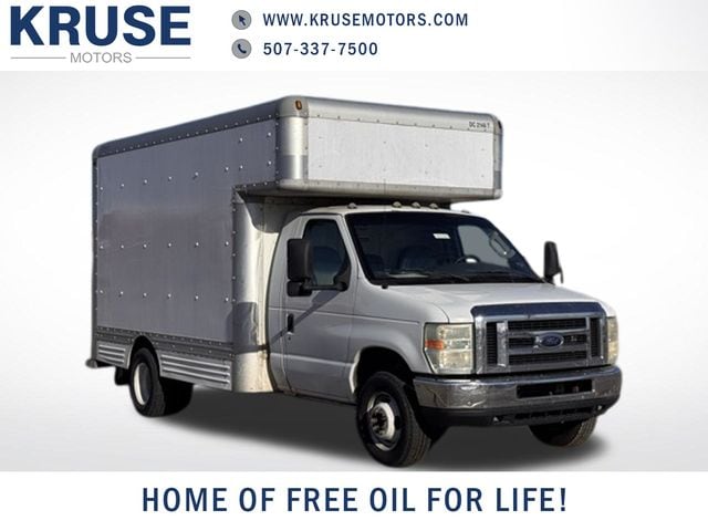2008 Ford E-Series's photo