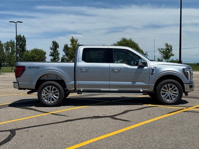 2025 Ford F-150 Lariat photo 2