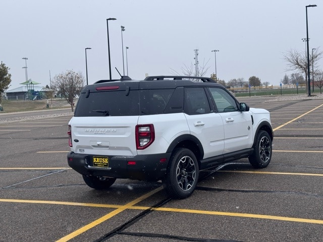 2025 Ford Bronco Sport Outer Banks photo 3