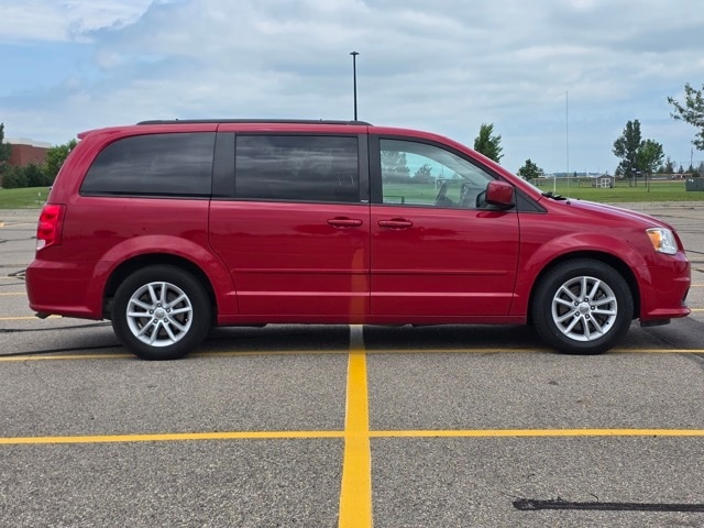 Used 2014 Dodge Grand Caravan SXT with VIN 2C4RDGCG2ER341510 for sale in Marshall, Minnesota