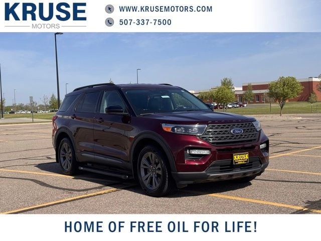 2022 Ford Explorer XLT 4WD's photo