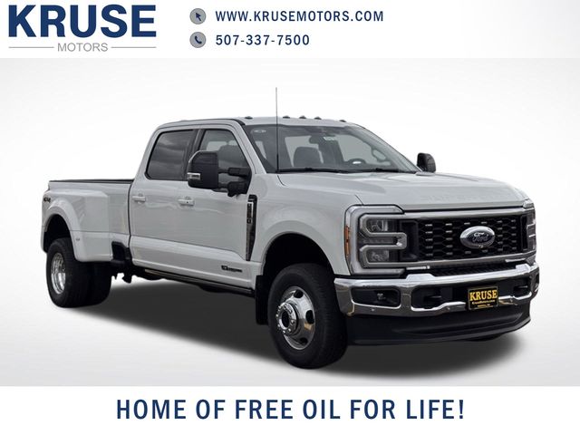 2026 Ford F-350 Lariat 4x4 Crew Cab 8' Box DRW's photo