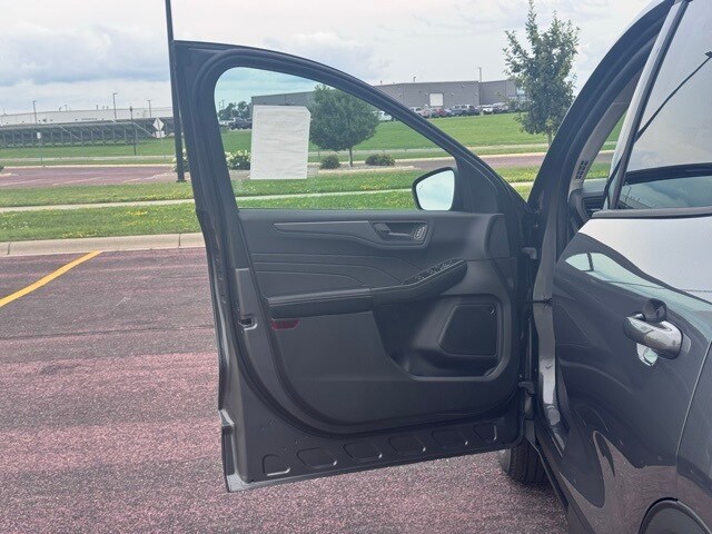 2025 Ford Escape Active photo 3
