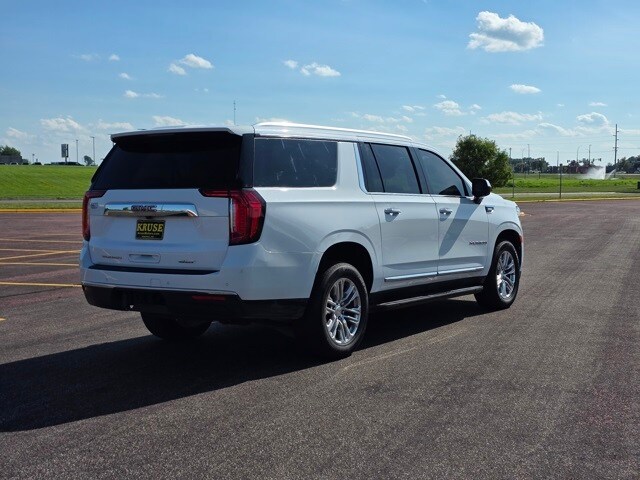 2022 Gmc Yukon XL SLT photo 3