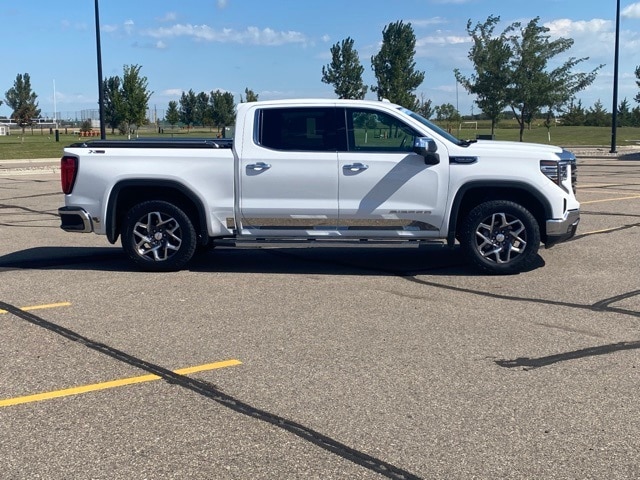 Certified 2023 GMC Sierra 1500 SLT with VIN 1GTUUDED4PZ126232 for sale in Marshall, MN