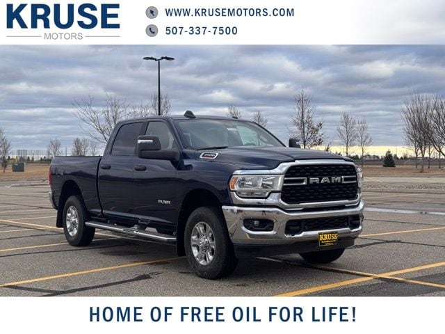 2024 RAM 3500 Big Horn's photo