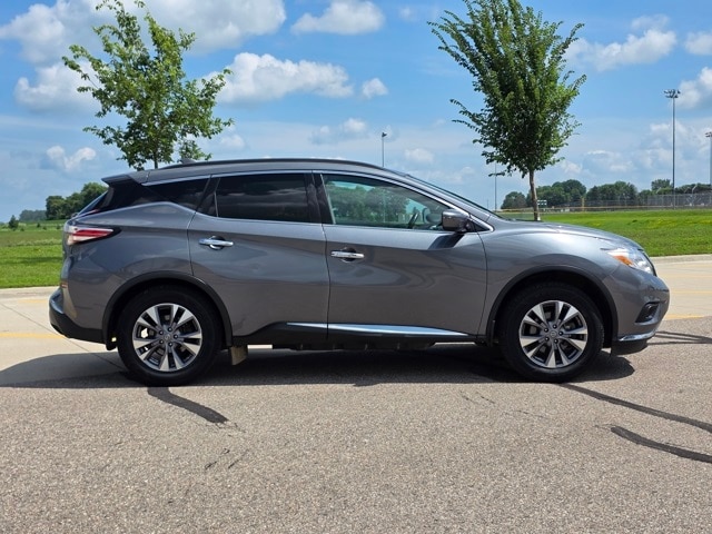 Used 2016 Nissan Murano SV with VIN 5N1AZ2MH0GN161284 for sale in Marshall, Minnesota