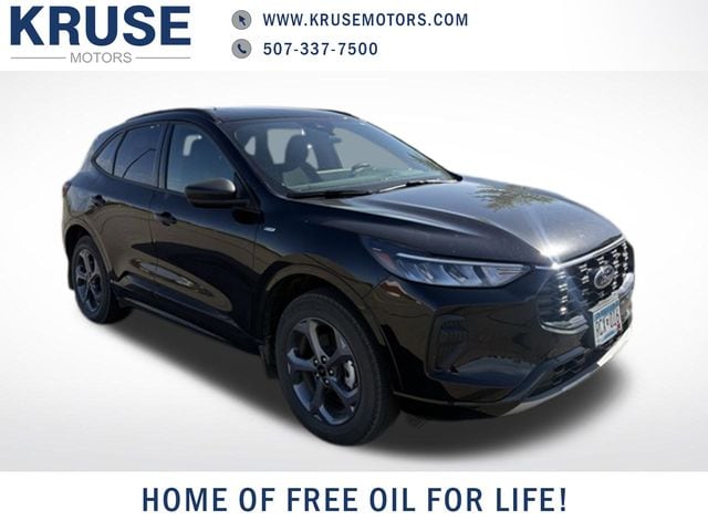 2024 Ford Escape ST-Line AWD's photo