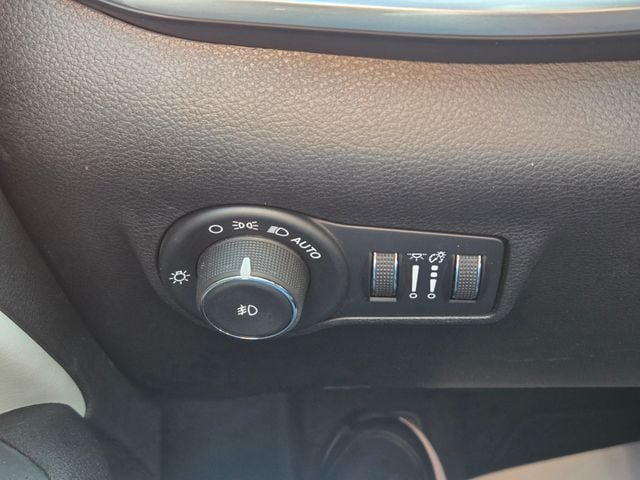 2025 Jeep Compass Limited - Photo 24