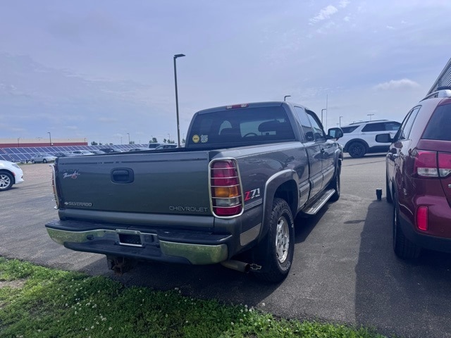 Used 2002 Chevrolet Silverado 1500 LS with VIN 1GCEK19T22E189629 for sale in Marshall, Minnesota