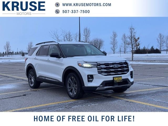 2026 Ford Explorer Active's photo