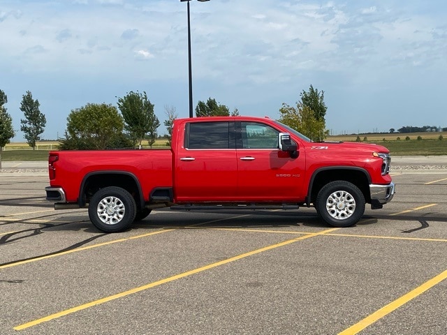 Used 2024 Chevrolet Silverado 3500HD LTZ with VIN 2GC4YUEY3R1111840 for sale in Marshall, MN