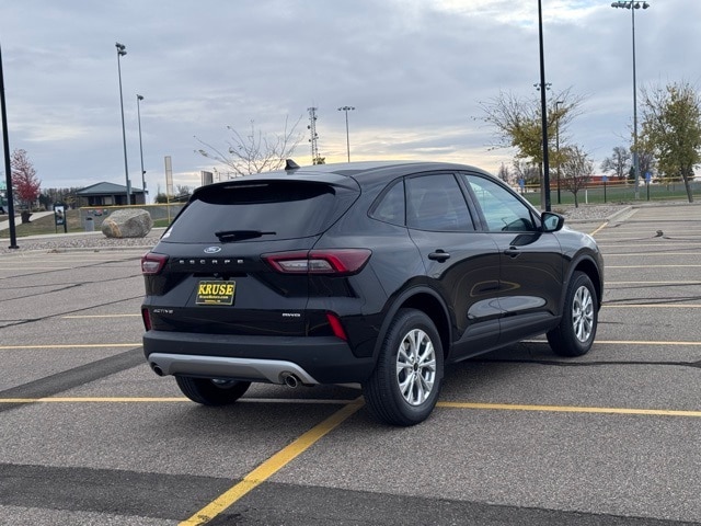 2026 Ford Escape Active photo 2