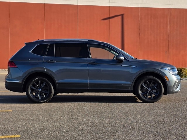 Used 2024 Volkswagen Tiguan SE with VIN 3VV2B7AX4RM182997 for sale in Marshall, Minnesota