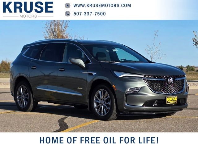 2023 Buick Enclave Avenir's photo
