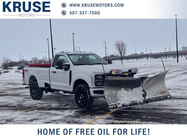 2023 Ford F-350 Super Duty XL's photo