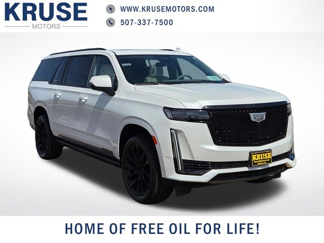 2023 Cadillac Escalade ESV 4WD Sport Platinum's photo