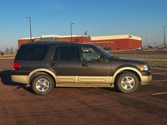Used 2005 Ford Expedition Eddie Bauer with VIN 1FMFU18555LA56313 for sale in Marshall, Minnesota