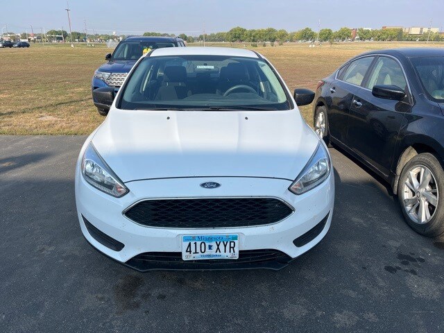 Used 2017 Ford Focus S with VIN 1FADP3E26HL329116 for sale in Marshall, Minnesota