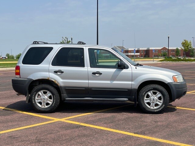 Used 2003 Ford Escape XLT Popular 2 with VIN 1FMYU93193KB35031 for sale in Marshall, Minnesota