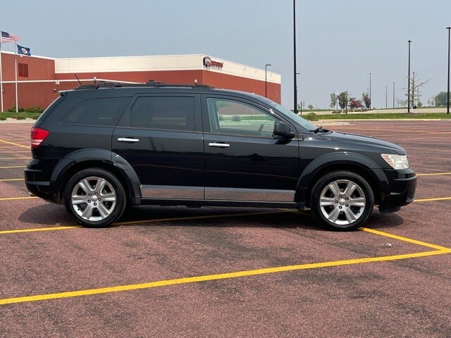 Used 2009 Dodge Journey SXT with VIN 3D4GG57VX9T604229 for sale in Marshall, Minnesota