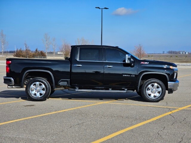 Used 2022 Chevrolet Silverado 3500HD LTZ with VIN 1GC4YUEY3NF146168 for sale in Marshall, Minnesota