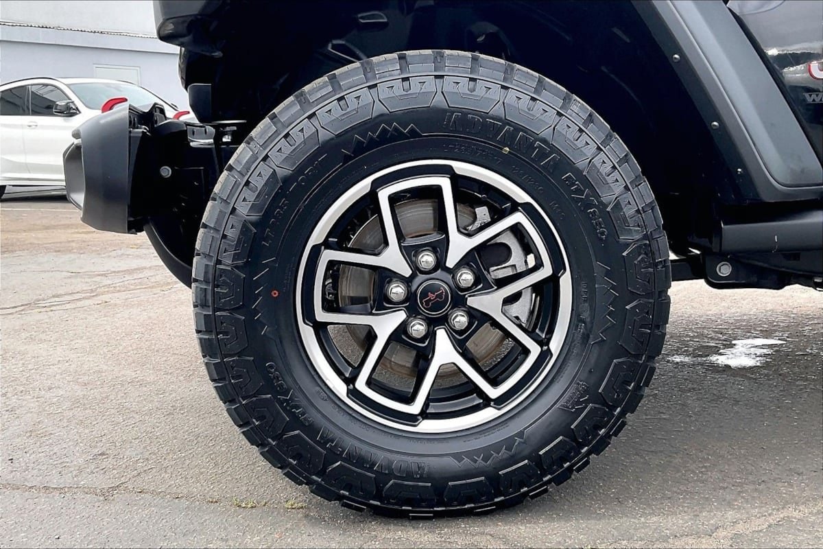 2025 Jeep Wrangler 4-Door Rubicon - Photo 8