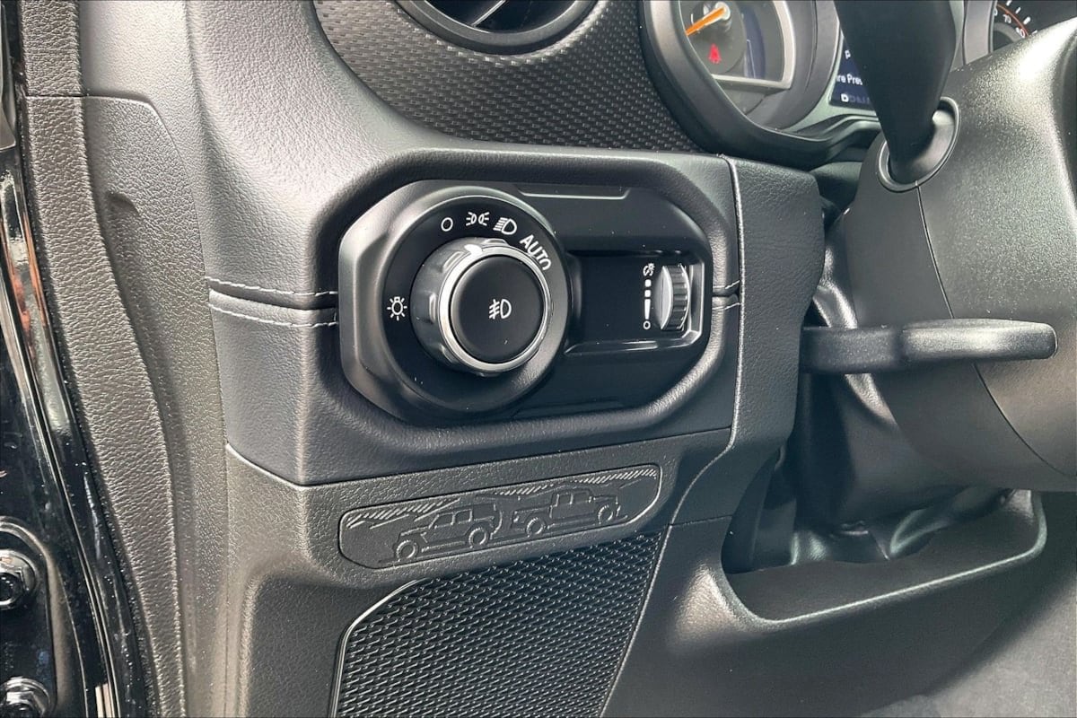 2025 Jeep Wrangler 4-Door Rubicon - Photo 33