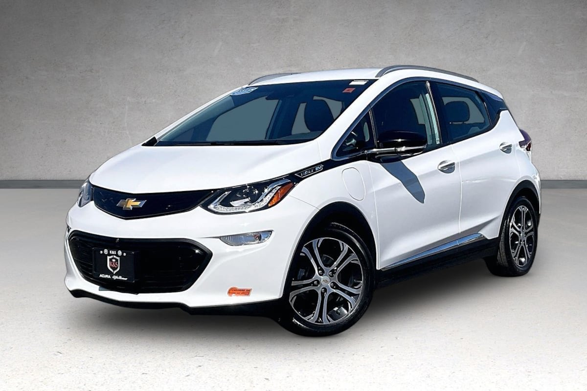 Used 2020 Chevrolet Bolt EV Premier with VIN 1G1FZ6S01L4118063 for sale in San Diego, CA