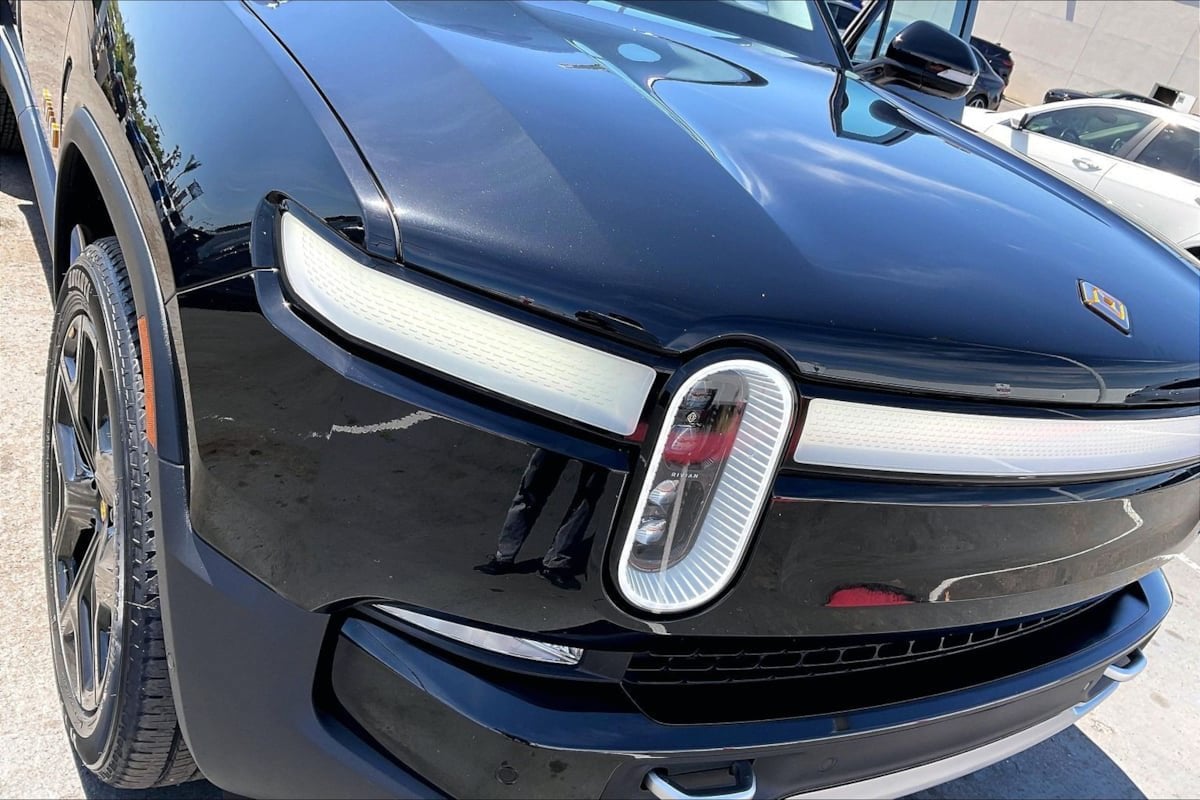 2024 Rivian R1S Adventure - Photo 27