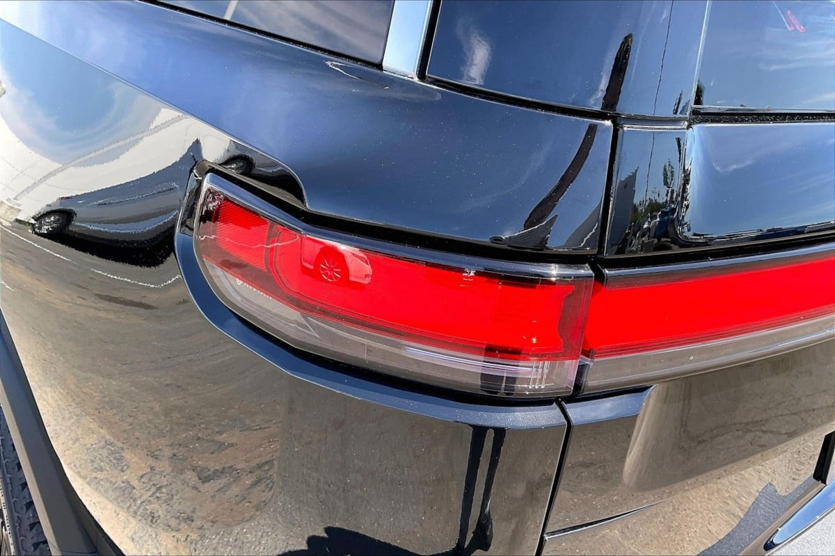 2024 Rivian R1S Adventure - Photo 28