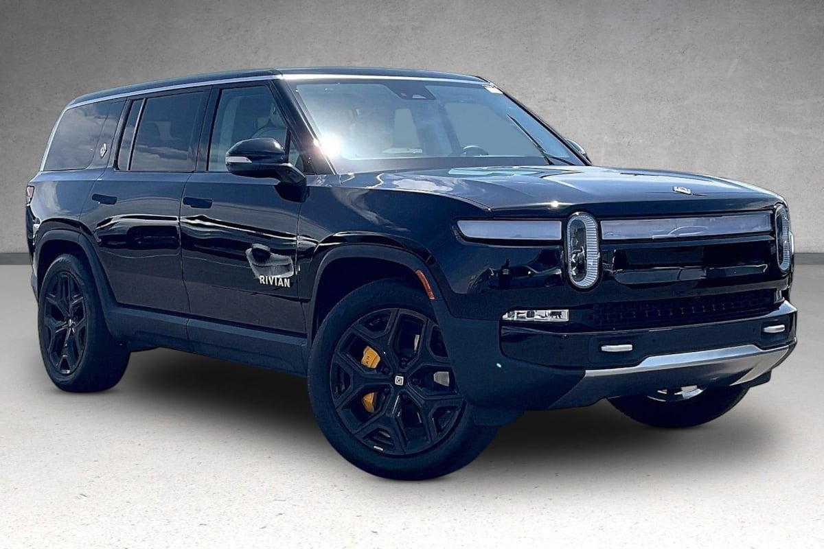Used 2024 Rivian R1S Adventure with VIN 7PDSGABA0RN037929 for sale in San Diego, CA