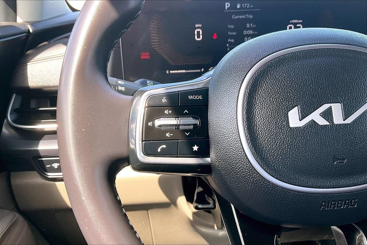 2025 Kia Carnival LXS - Photo 6