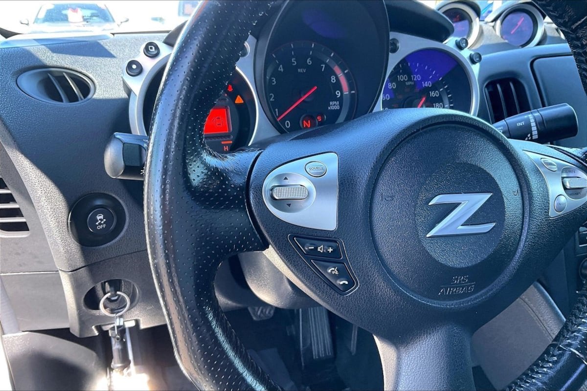 2020 Nissan 370Z Coupe Sport - Photo 15