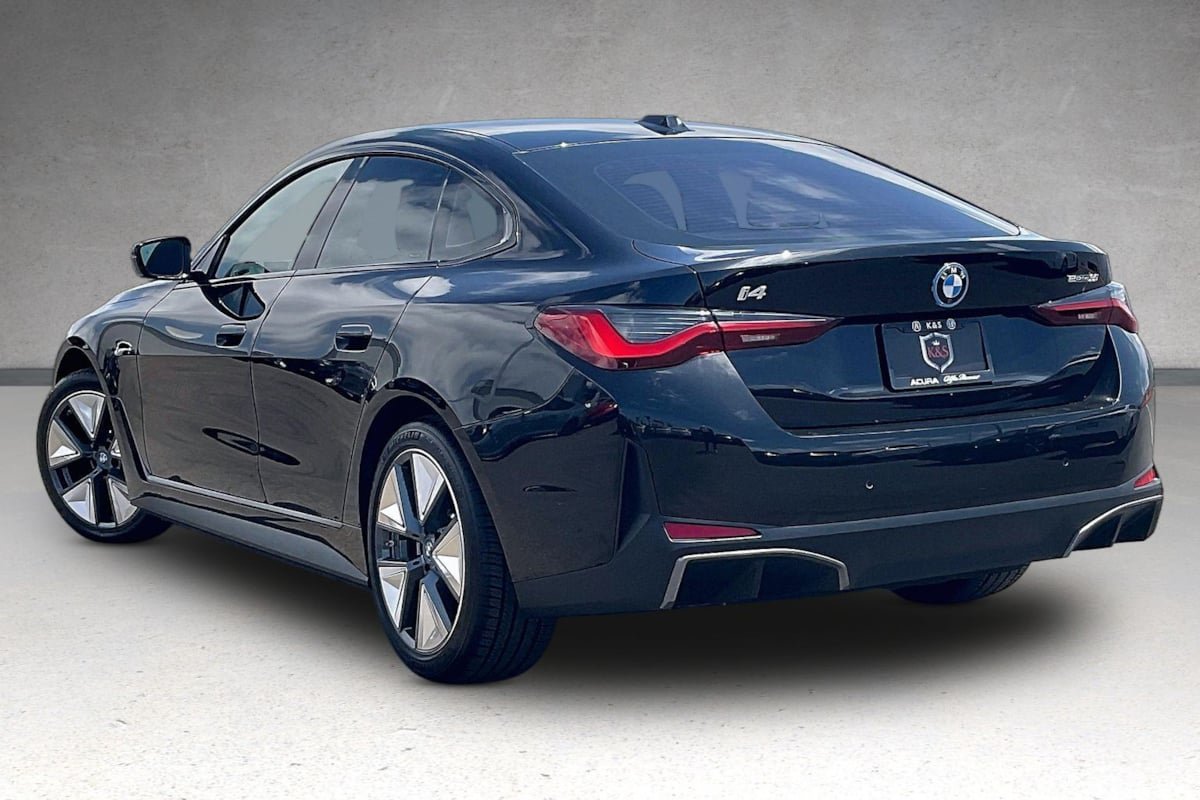 2023 BMW i4 35 - Photo 34