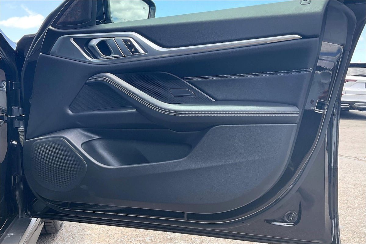 2023 BMW i4 35 - Photo 22