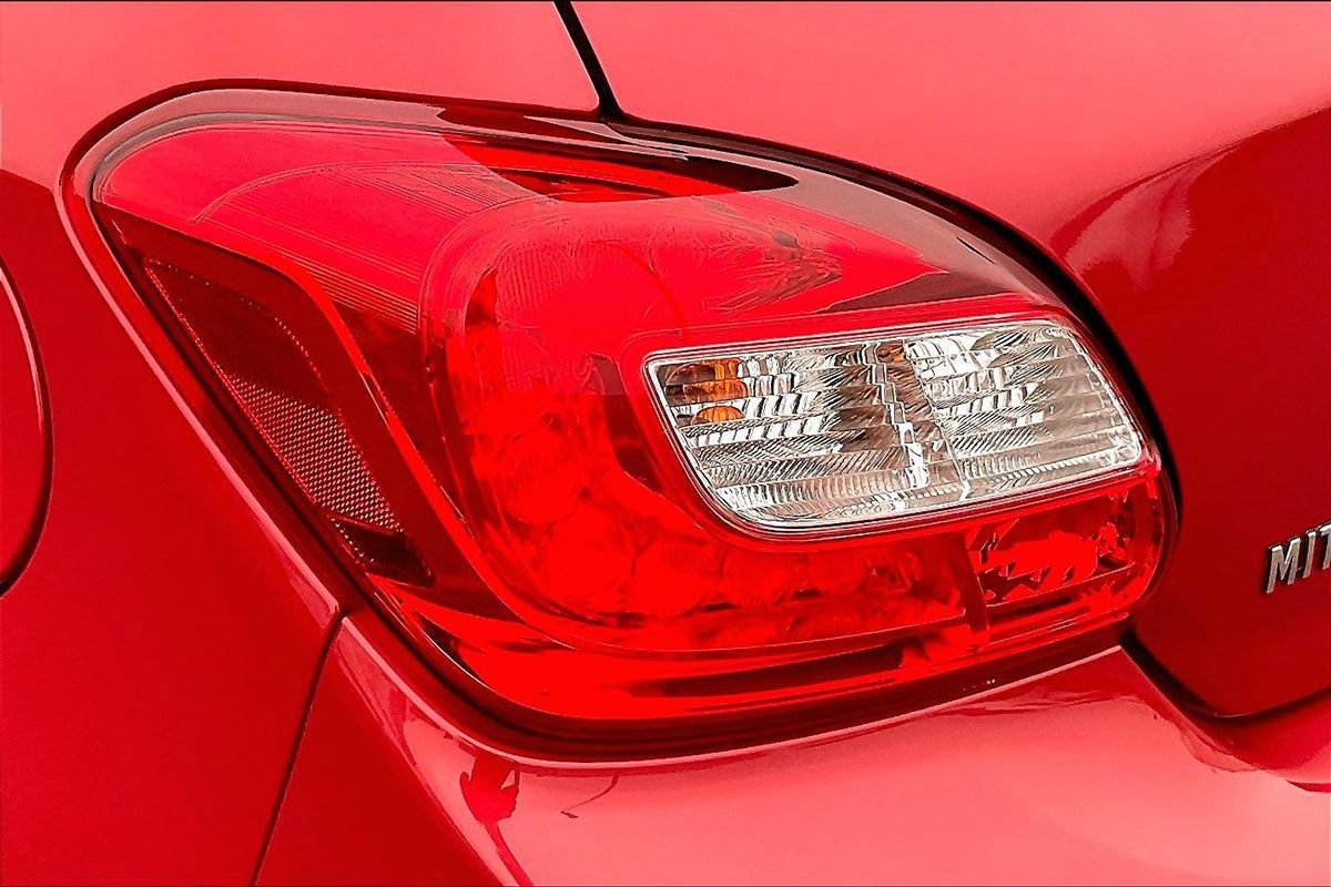 2019 Mitsubishi Mirage ES - Photo 33