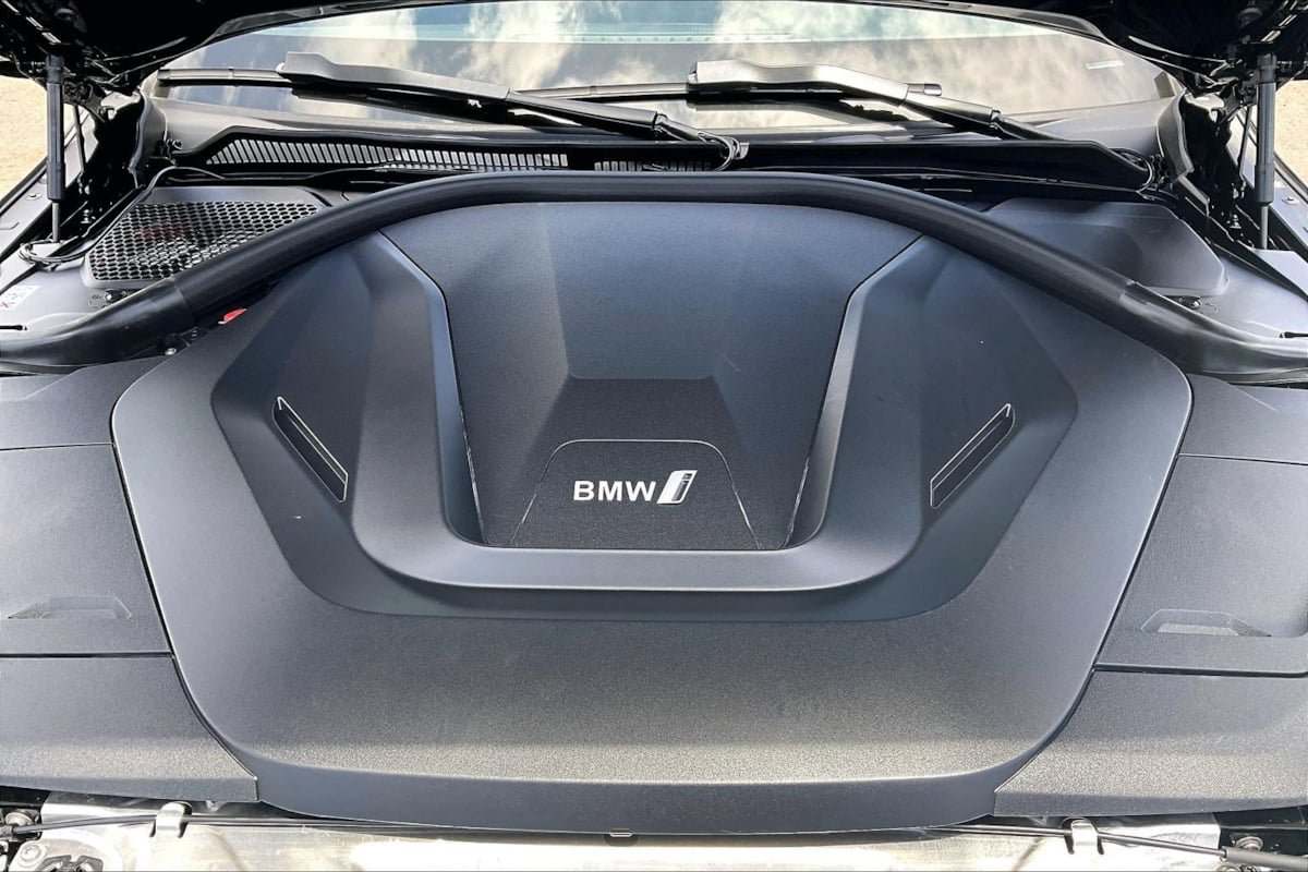 2023 BMW i4 35 - Photo 10