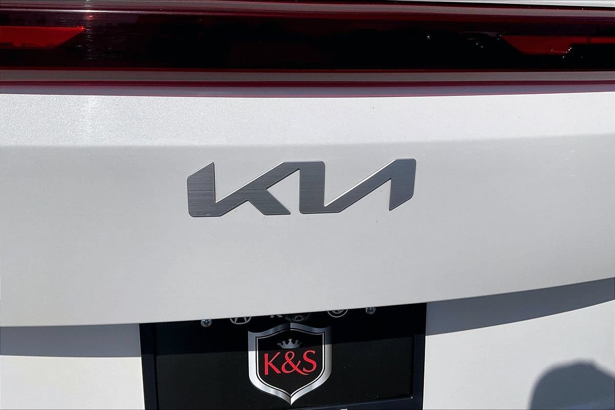 2025 Kia Carnival LXS - Photo 34